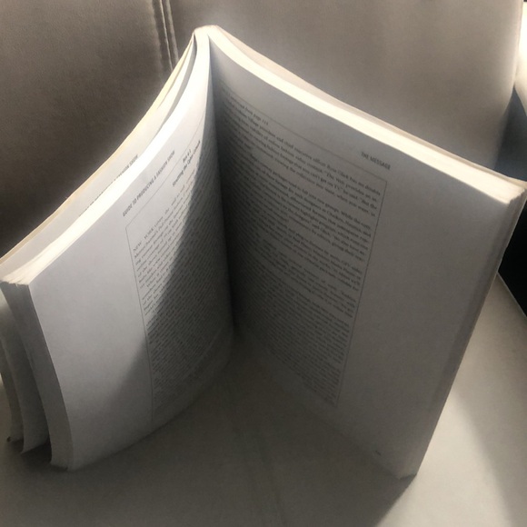 Guide to Producing a Fashion Show 2nd edition - Picture 7 of 11